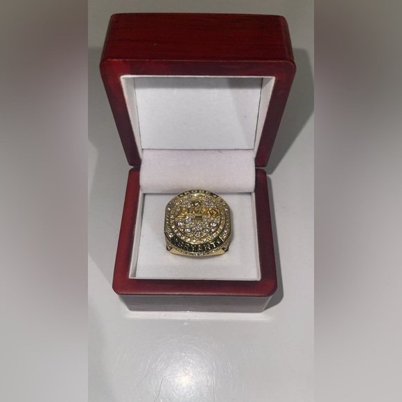 Kobe Black Mamba Ring - Picture 2 of 4